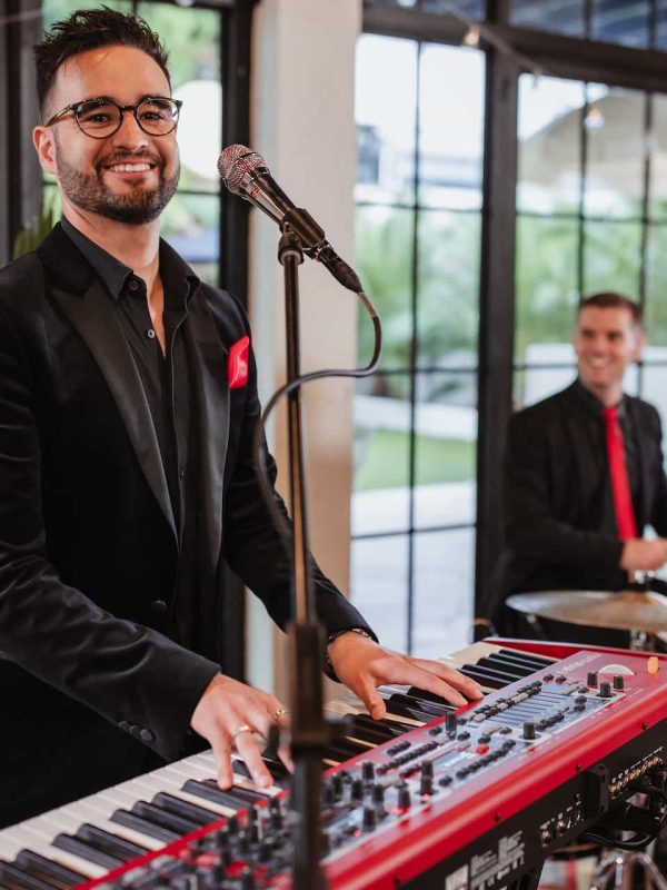 redtieband keyboard and singer